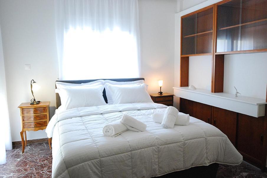 Central Heraklion Lovely Boutique 2-Bedroom Apartment. Olympia. Esterno foto